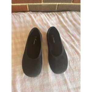Arromic elastic flats